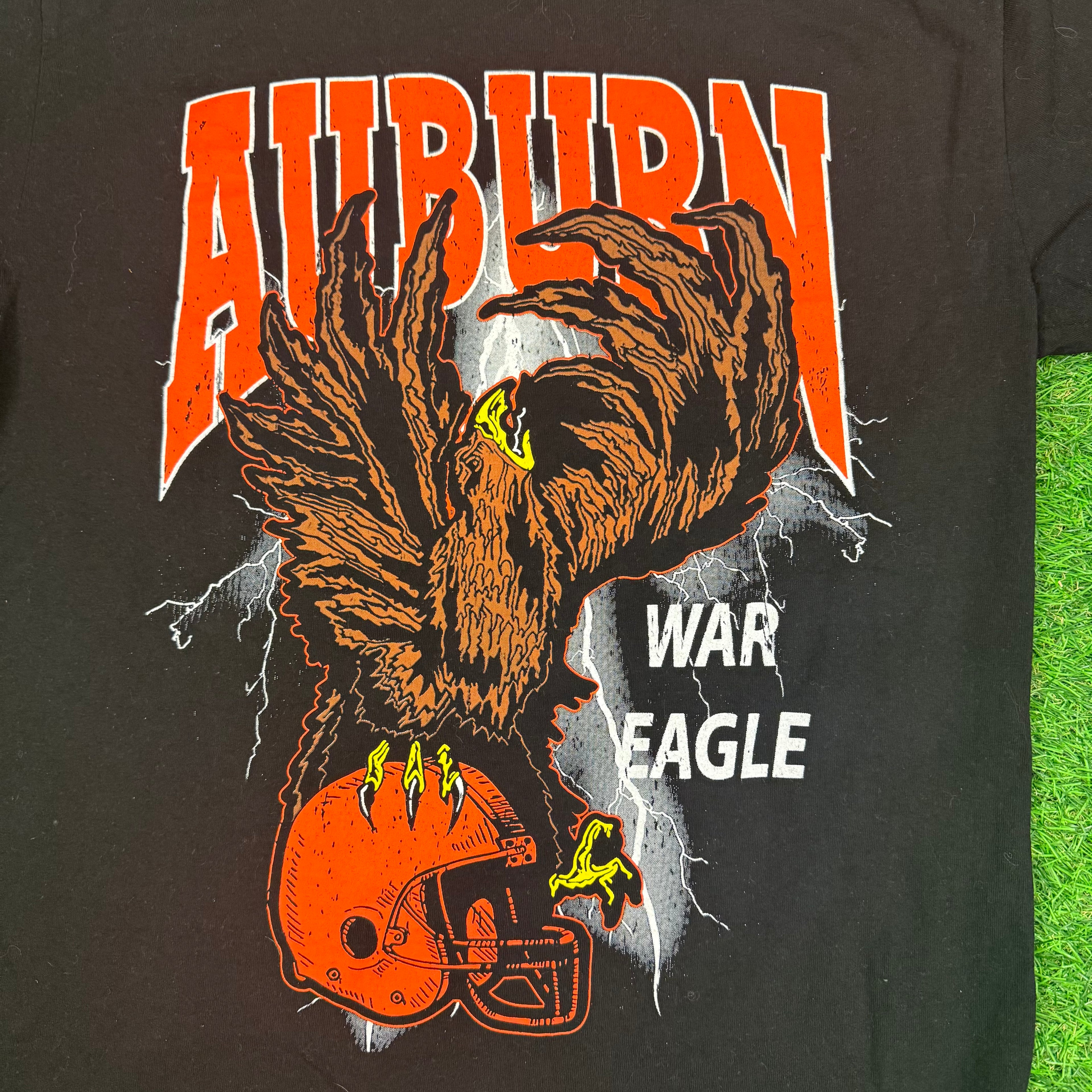 Auburn Graphic Tee - L