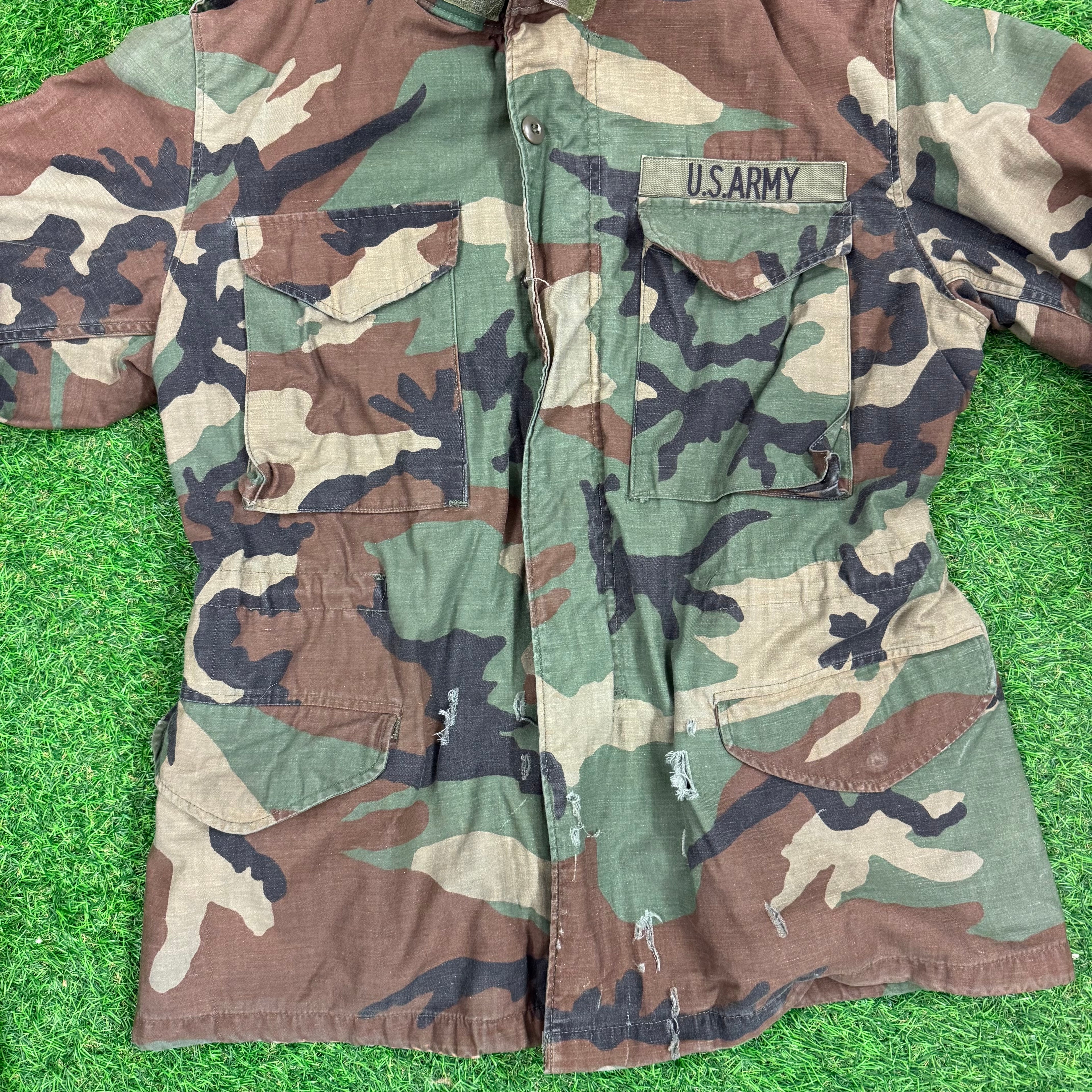 Vintage Camo US Army Jacket - M